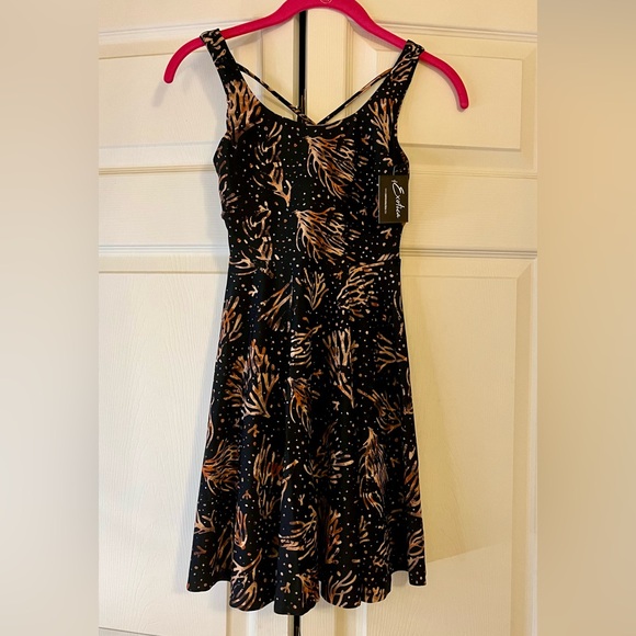 Exotic Athletica Mini Dress NEW - Picture 1 of 5
